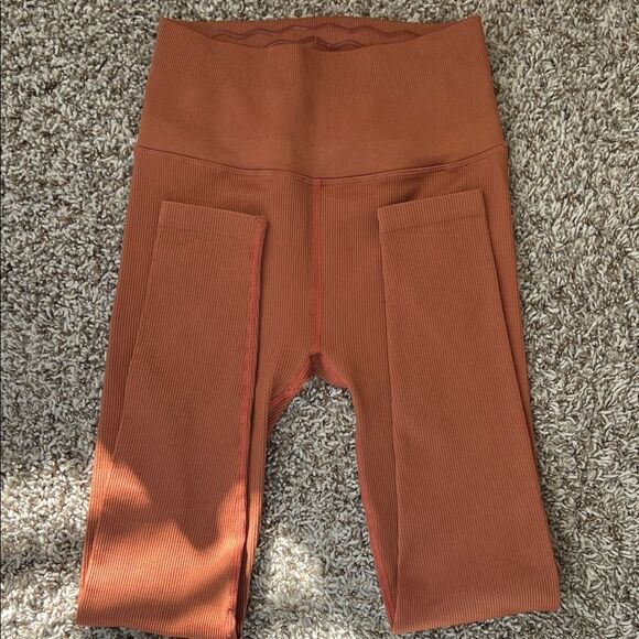 NWOT Spiritual Gangster Love Leggings in Clay/Rust  in Size XS/S - Picture 12 of 13